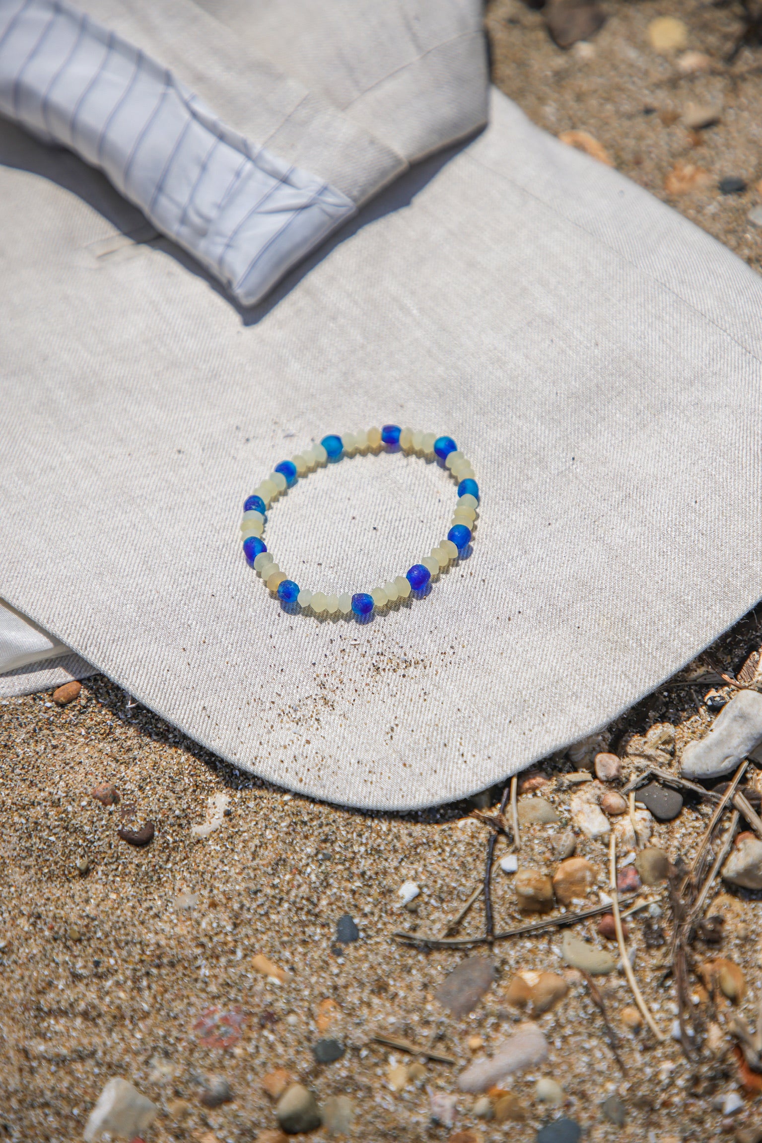 Mist Bloom – Ghana Bead Bracelet